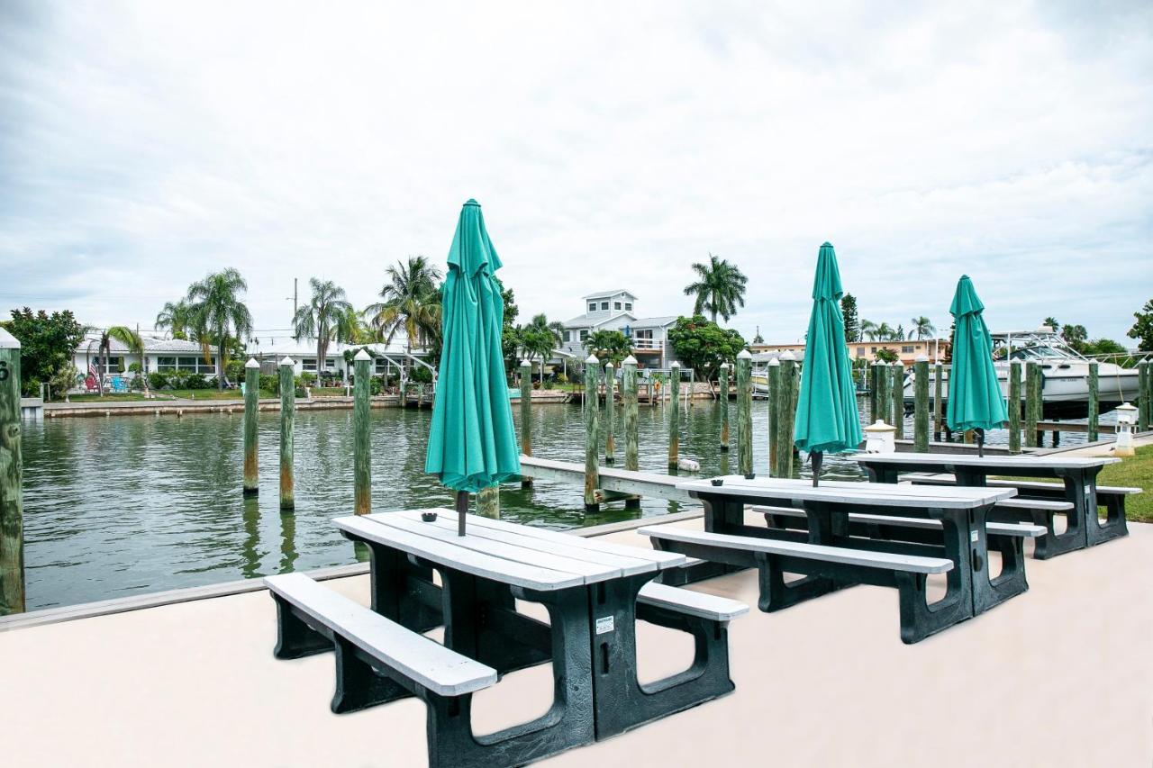 Bayside Inn And Marina Treasure Island Buitenkant foto